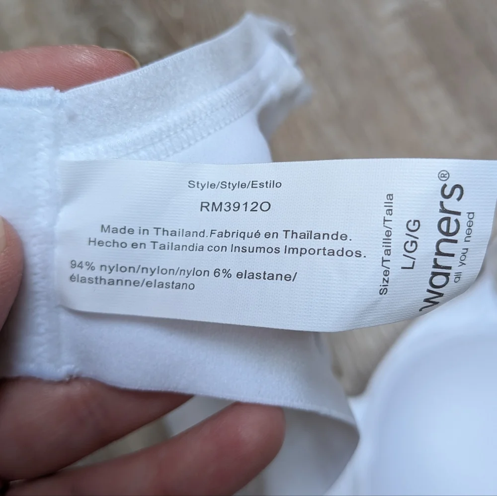 NEW Warner's White Easy Does It Underarm Smoothing Wirefree Bra Size Large